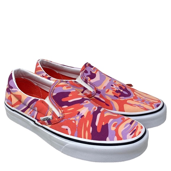 VANS Classic Slip On Shoe For Women Canvas Skate Sneakers Multi Pink VN0A7Q5DBJ1 - Picture 2 of 9